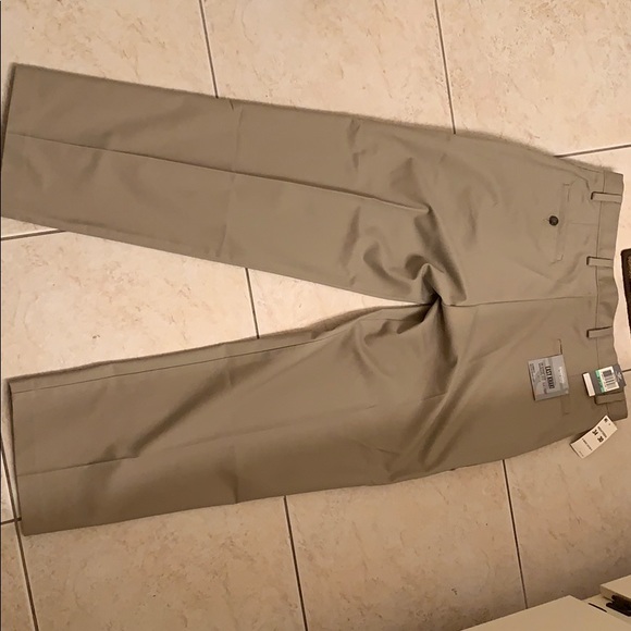 Dockers Men’s Easy Khaki Classic Fit 34x30 - Picture 4 of 7